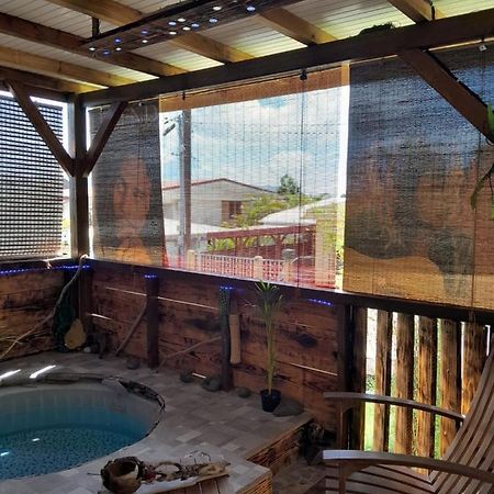 Kami Lodge F3 Jacuzzi Riviere-Salee Exterior photo